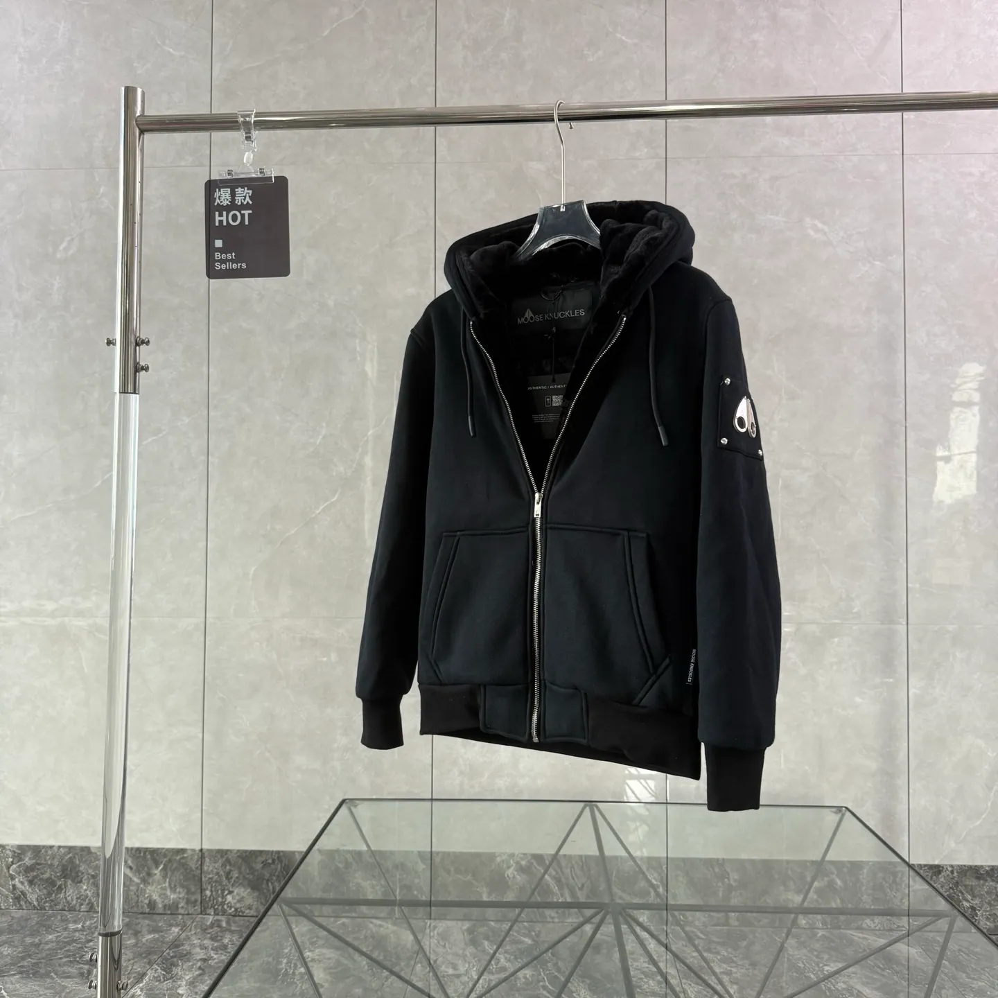 （ ） Moose Knuckles SS 23 、 ， ， ， 🍃 ， ， ， ☁️ ！ ♾️ ： ， Premium ， Authentic ！ Size：S-XXL 👉 👉